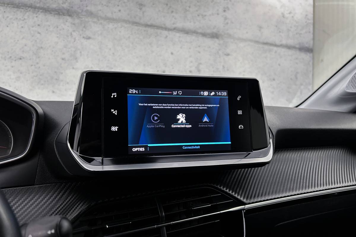 Peugeot 208 Peugeot 208 1.2 PureTech | LED | Airco | Navigatie | Apple Carplay