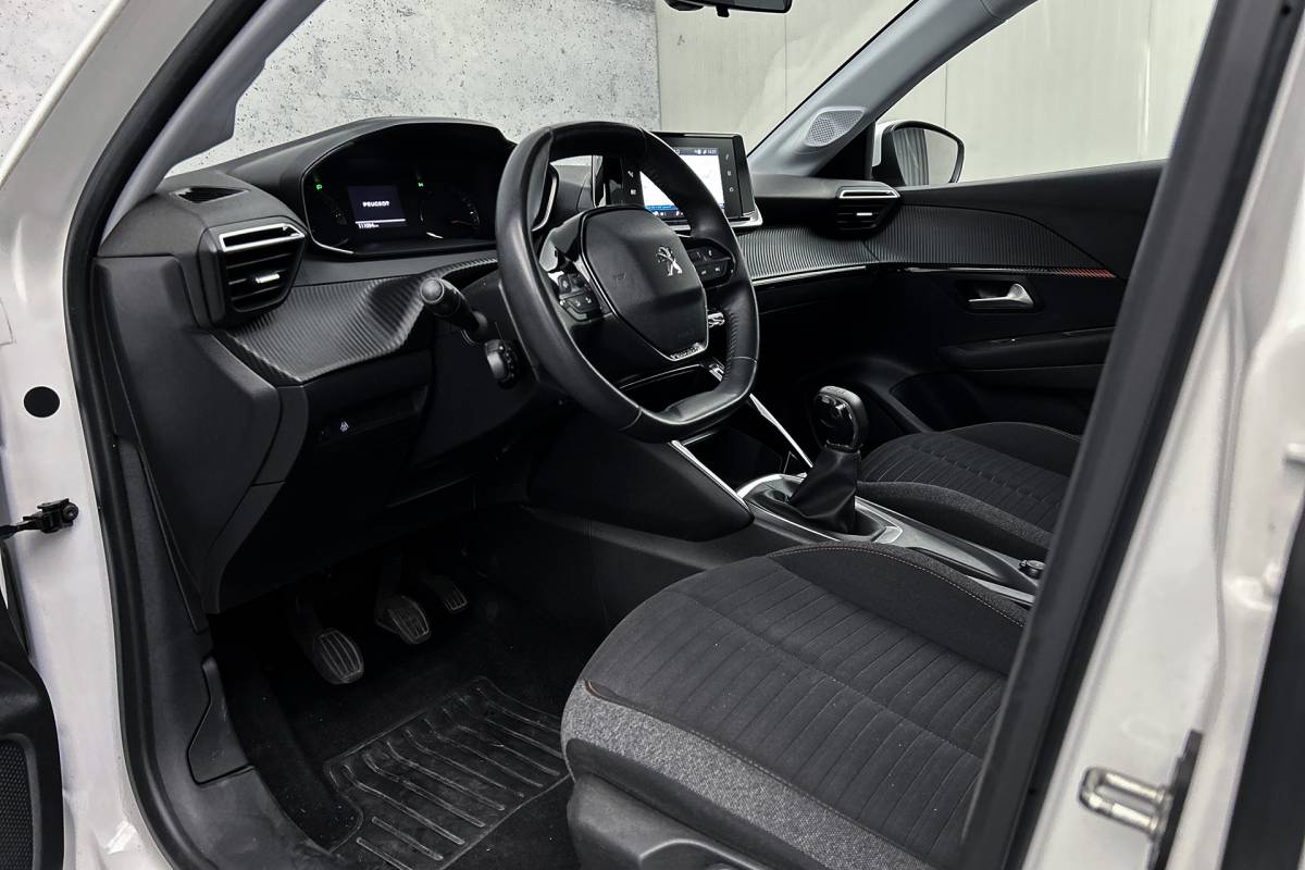 Peugeot 208 Peugeot 208 1.2 PureTech | LED | Airco | Navigatie | Apple Carplay