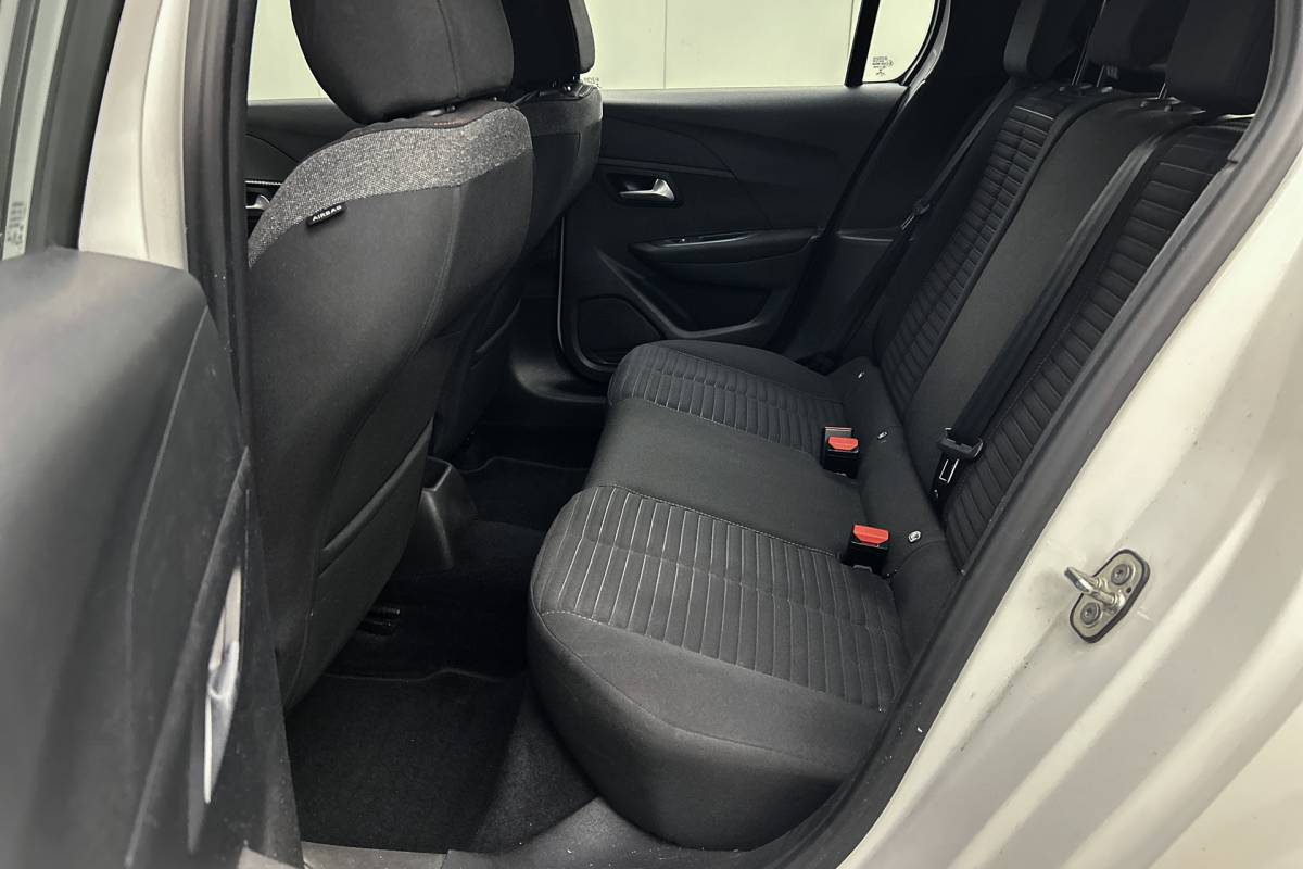 Peugeot 208 Peugeot 208 1.2 PureTech | LED | Airco | Navigatie | Apple Carplay