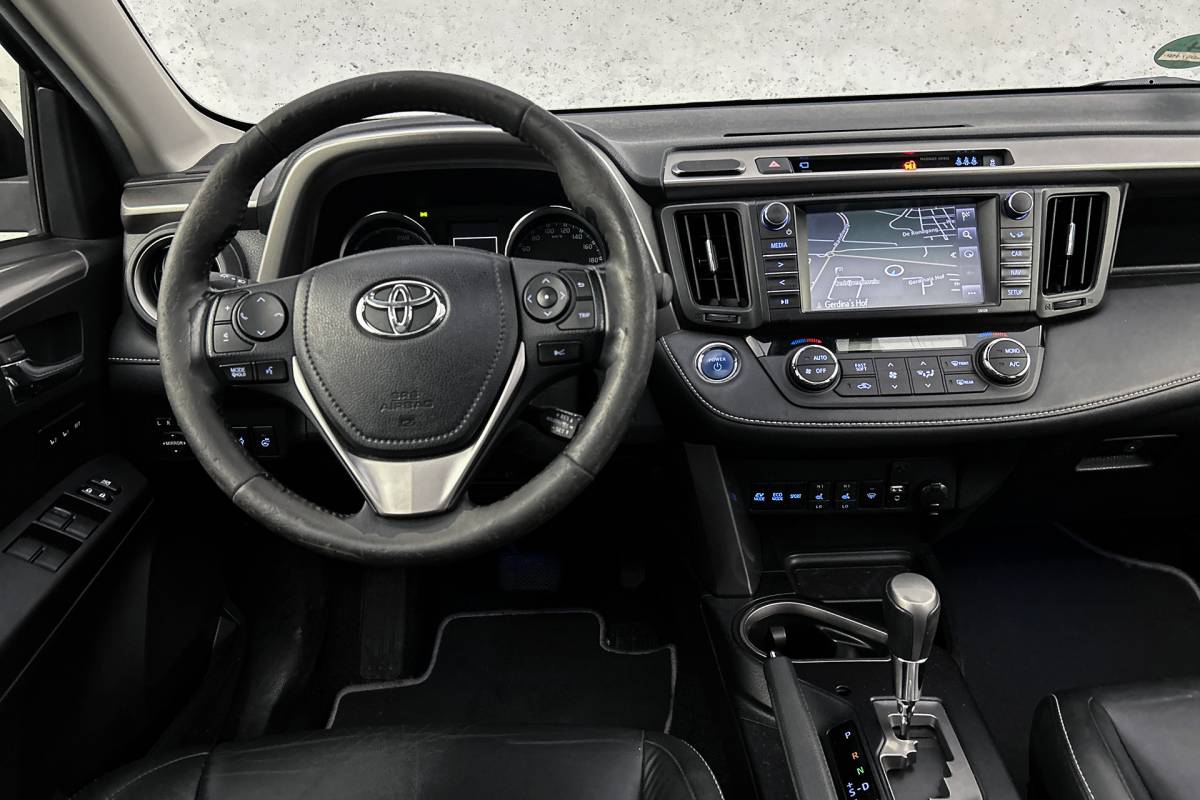 Toyota RAV4 Toyota RAV4 2.5 Hybrid AWD Executive | Leder | Trekhaak | Stoelverwarming
