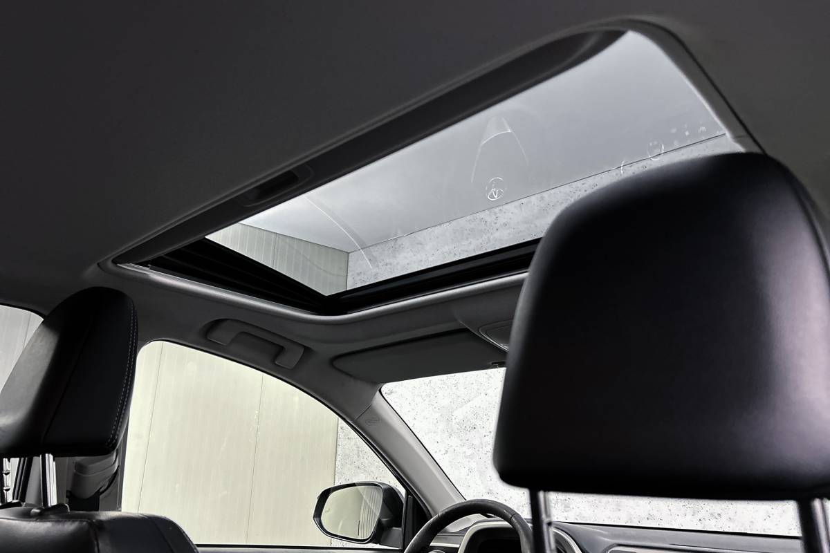 Toyota RAV4 Toyota RAV4 2.5 Hybrid AWD Executive | Leder | Trekhaak | Stoelverwarming