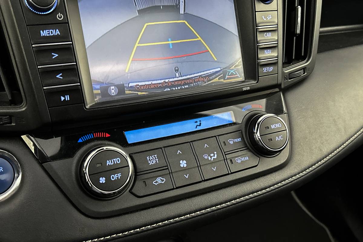 Toyota RAV4 Toyota RAV4 2.5 Hybrid AWD Executive | Leder | Trekhaak | Stoelverwarming