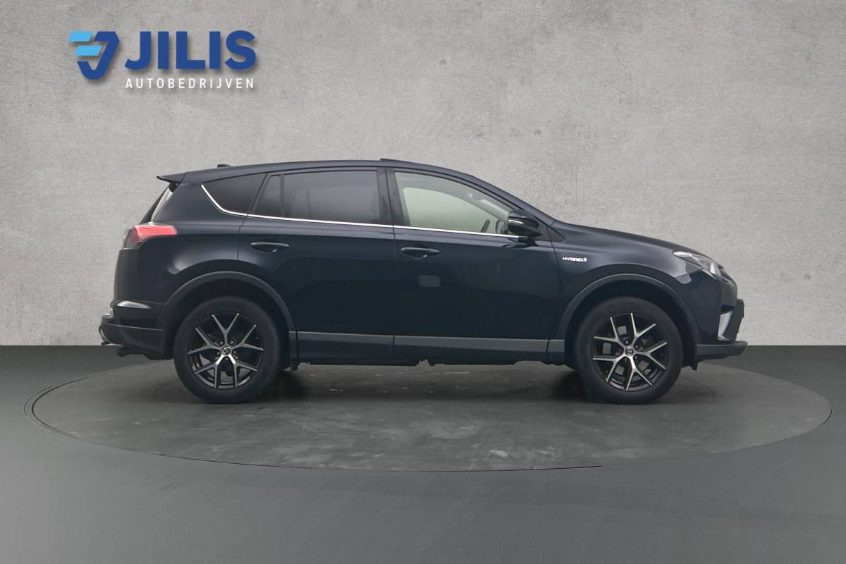 Toyota RAV4 Toyota RAV4 2.5 Hybrid AWD Executive | Leder | Trekhaak | Stoelverwarming