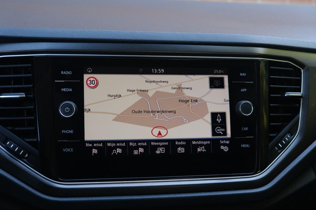 Volkswagen T-Roc Volkswagen T-Roc 1.0 TSi 116pk Style | Navi | App Connect | Airco | Adaptive Cruise | PDC