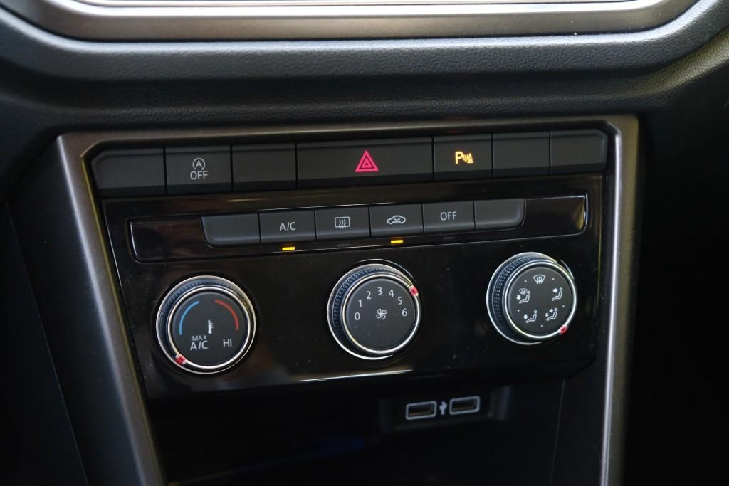 Volkswagen T-Roc Volkswagen T-Roc 1.0 TSi 116pk Style | Navi | App Connect | Airco | Adaptive Cruise | PDC