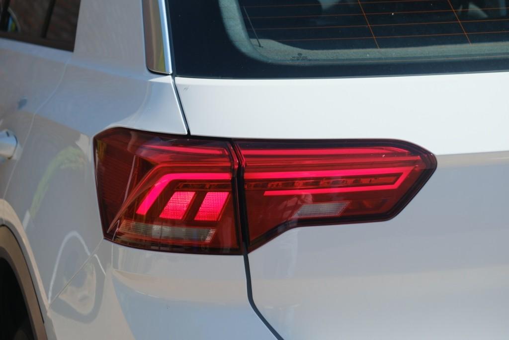 Volkswagen T-Roc Volkswagen T-Roc 1.0 TSi 116pk Style | Navi | App Connect | Airco | Adaptive Cruise | PDC