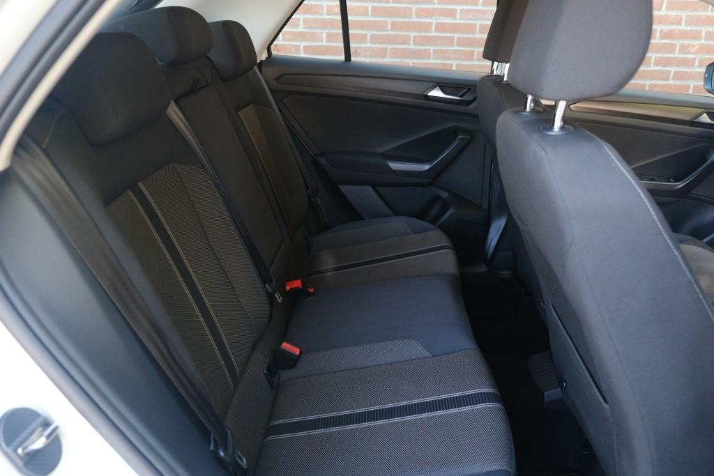 Volkswagen T-Roc Volkswagen T-Roc 1.0 TSi 116pk Style | Navi | App Connect | Airco | Adaptive Cruise | PDC