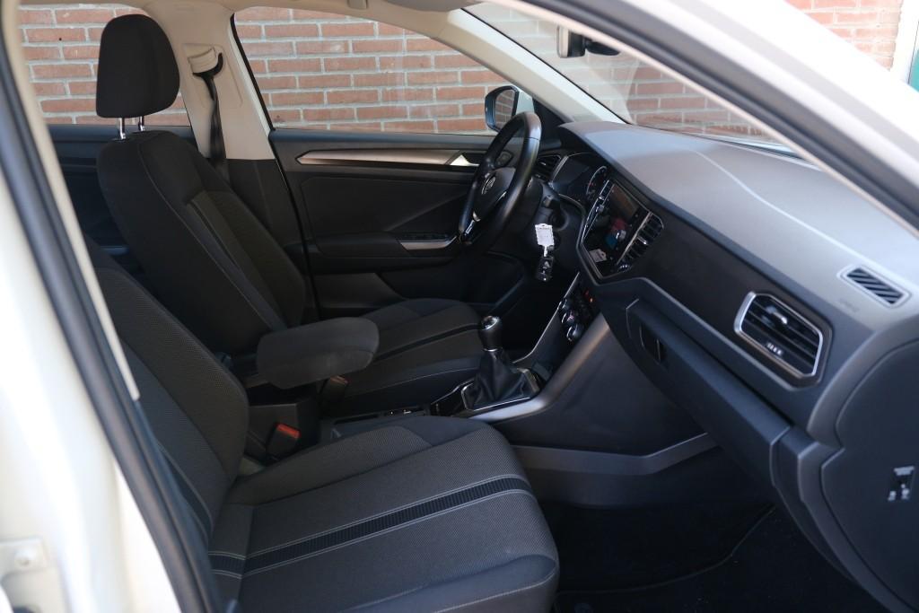 Volkswagen T-Roc Volkswagen T-Roc 1.0 TSi 116pk Style | Navi | App Connect | Airco | Adaptive Cruise | PDC