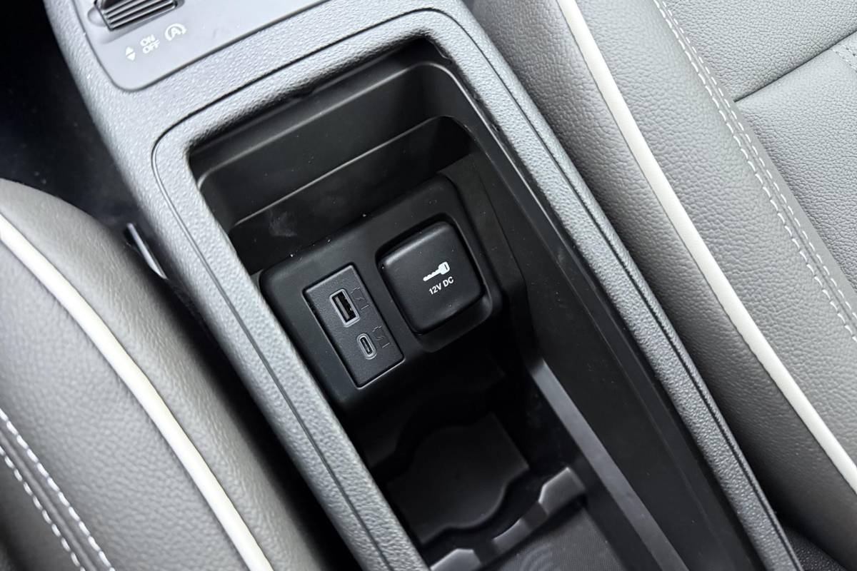 Fiat 500 Fiat 500 1.0 Hybrid La Prima | Cabrio | Lederen bekleding | Keyless | Camera | Cruise control | Lichtmetalen velgen | Navigatie | Draadloze apple carplay/android auto | JBL audio