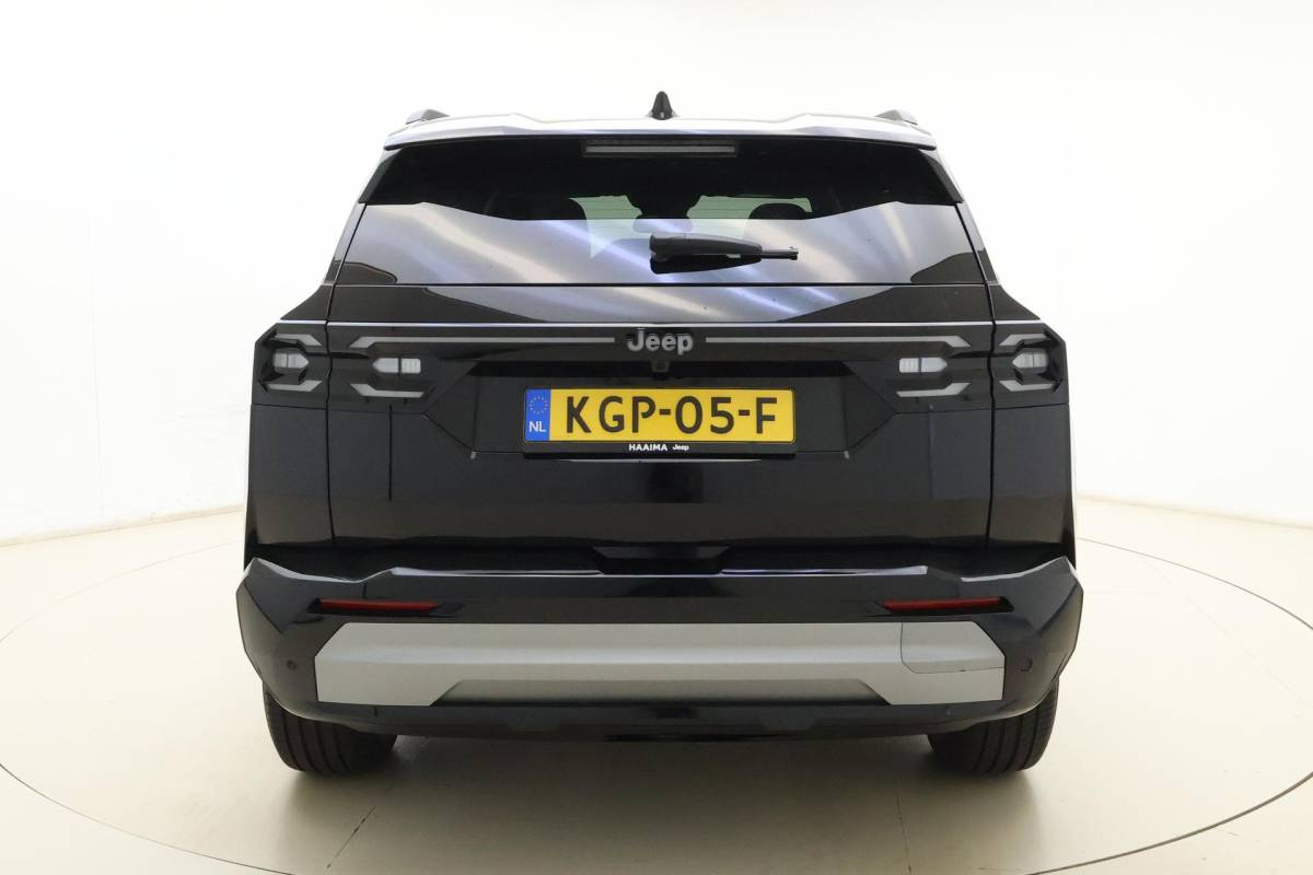 Jeep Compass Jeep Compass 1.2 e-Hybrid First Edition | LED matrix verlichting | Panoramadak | Drive assist | Focal audio | Massage stoelen | Stoel ventilatie/verwarming | Camera’s rondom