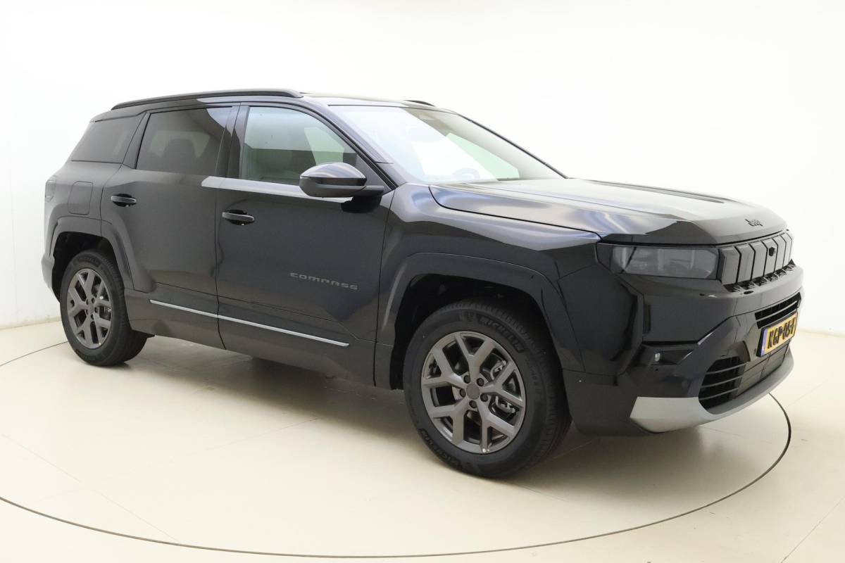Jeep Compass Jeep Compass 1.2 e-Hybrid First Edition | LED matrix verlichting | Panoramadak | Drive assist | Focal audio | Massage stoelen | Stoel ventilatie/verwarming | Camera’s rondom