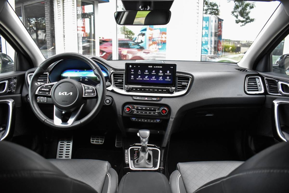 Kia XCeed Kia XCeed 1.6 GDi PHEV ExecutiveLine Pano Zitklima Leder Cam