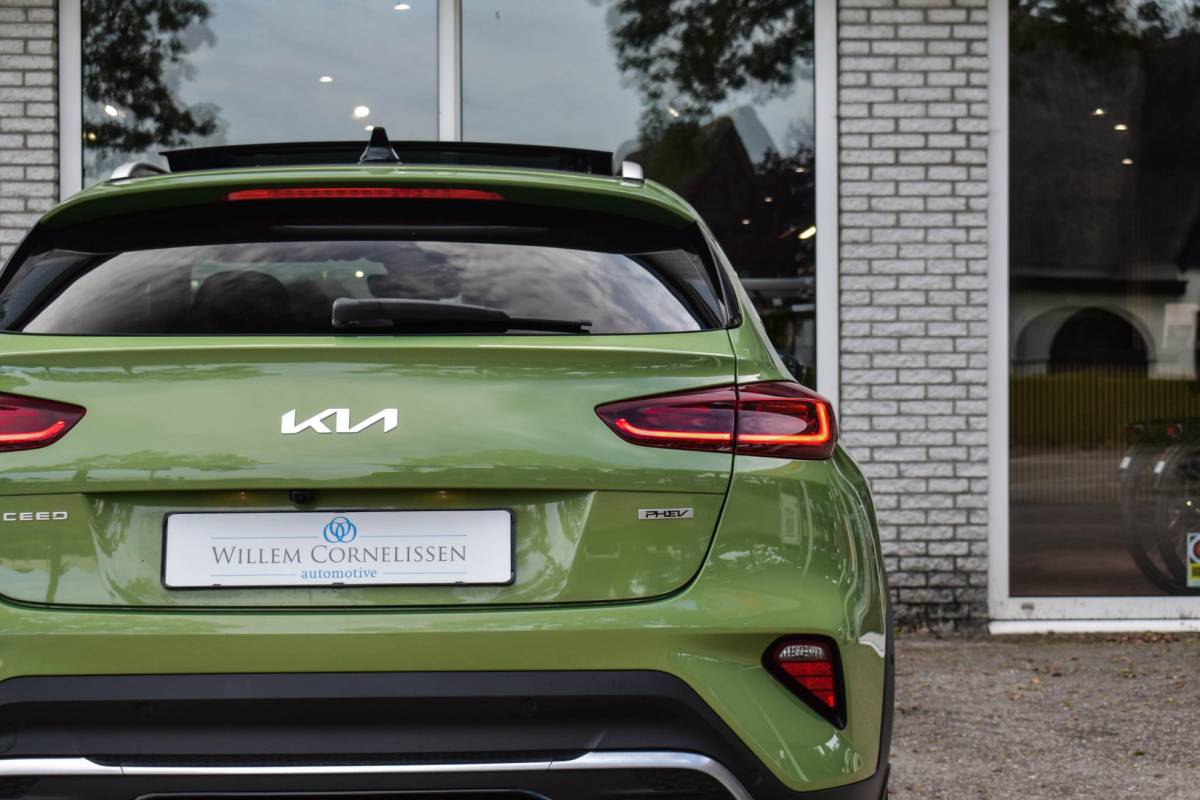 Kia XCeed Kia XCeed 1.6 GDi PHEV ExecutiveLine Pano Zitklima Leder Cam