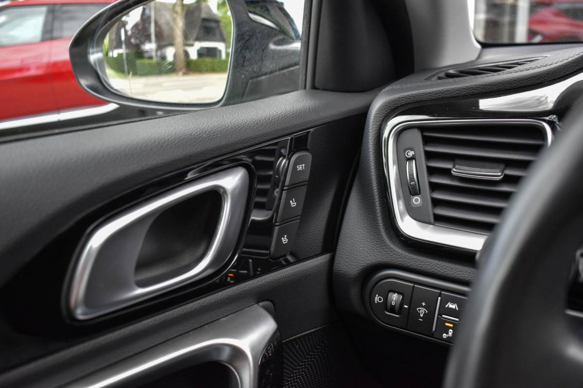Kia XCeed Kia XCeed 1.6 GDi PHEV ExecutiveLine Pano Zitklima Leder Cam
