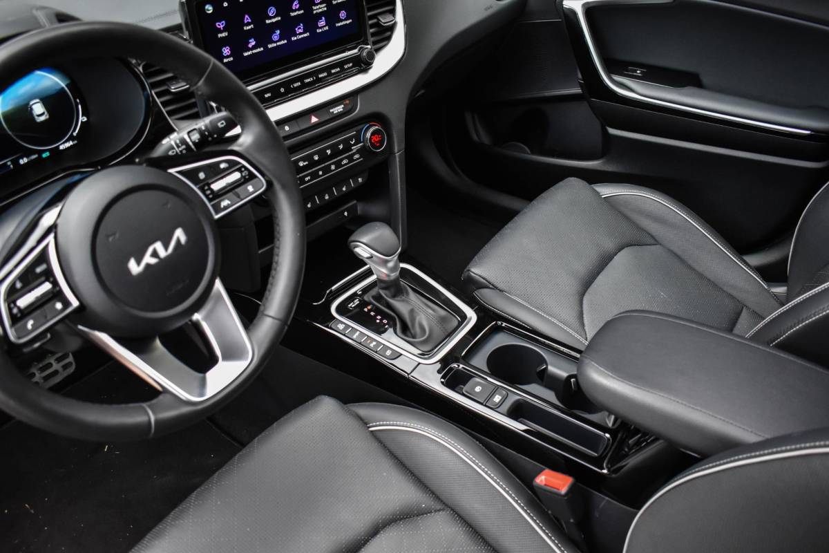 Kia XCeed Kia XCeed 1.6 GDi PHEV ExecutiveLine Pano Zitklima Leder Cam