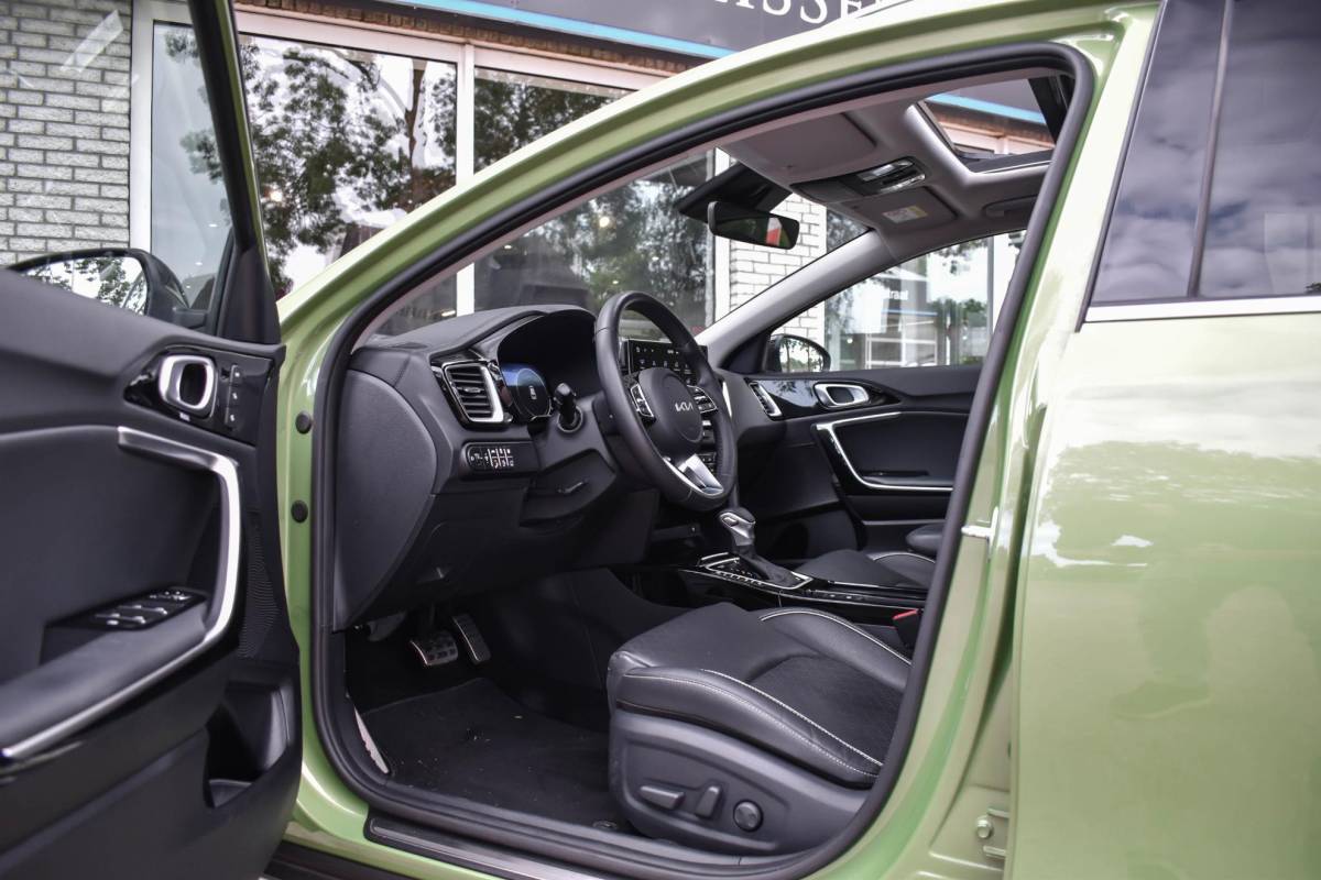 Kia XCeed Kia XCeed 1.6 GDi PHEV ExecutiveLine Pano Zitklima Leder Cam