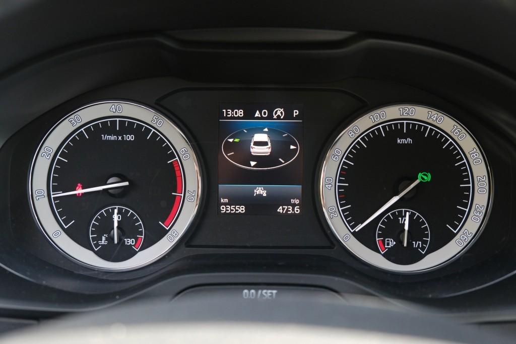 Škoda Karoq Skoda Karoq 1.5 TSi ACT 150pk DSG Style Business | Navi | App Connect | Climate | Adaptive Cruise | Keyless | Winter Pakket | Trekhaak