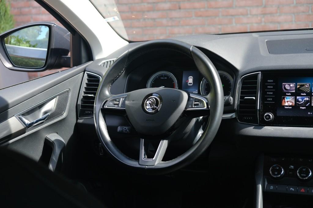 Škoda Karoq Skoda Karoq 1.5 TSi ACT 150pk DSG Style Business | Navi | App Connect | Climate | Adaptive Cruise | Keyless | Winter Pakket | Trekhaak