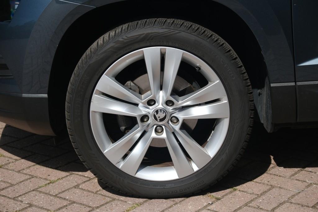 Škoda Karoq Skoda Karoq 1.5 TSi ACT 150pk DSG Style Business | Navi | App Connect | Climate | Adaptive Cruise | Keyless | Winter Pakket | Trekhaak