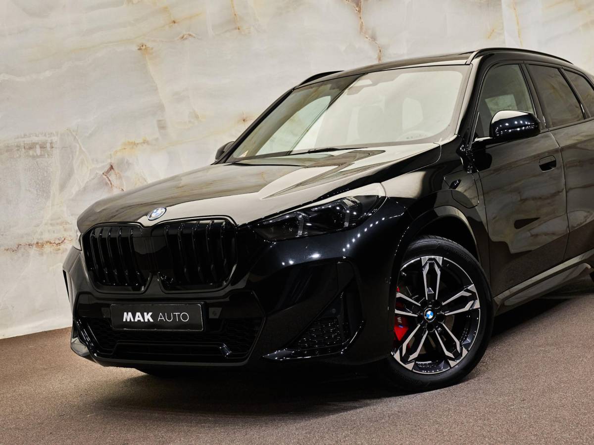 BMW X1 BMW X1 xDrive30e M Sport Pro , NL-auto, pano, tr.haak, H/K, 19″, keyless, privacy
