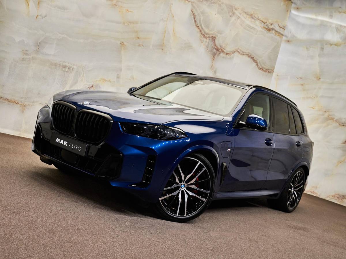 BMW X5 BMW X5 xDrive50e M Sport Pro , NL-auto, Sonderlackierung, pano, 4W-best., H/K, Luchtv., Merino, memory, 22″, HUD, tr.haak, privacy