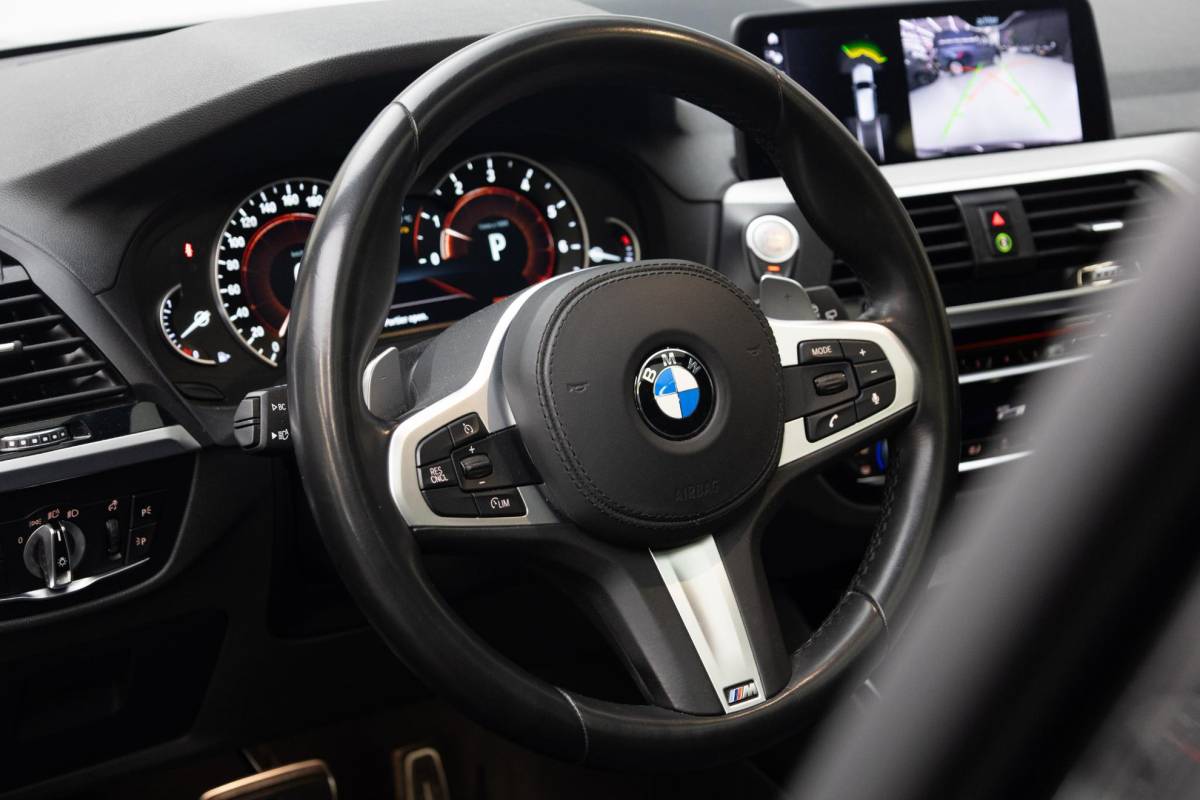 BMW X3 BMW X3 xDrive30i High Executive Edition | Panoramadak | M-Sport | Comfort-Access | HUD |
