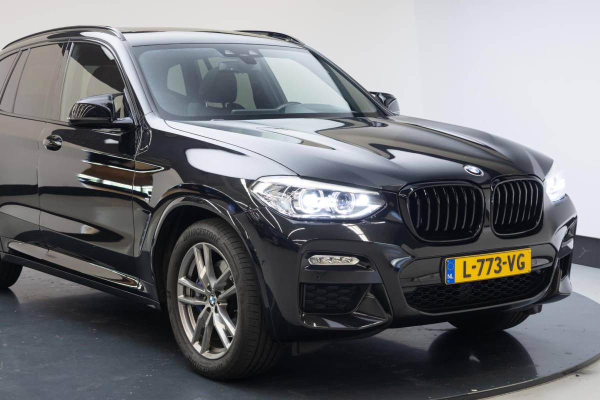 BMW X3 BMW X3 xDrive30i High Executive Edition | Panoramadak | M-Sport | Comfort-Access | HUD |