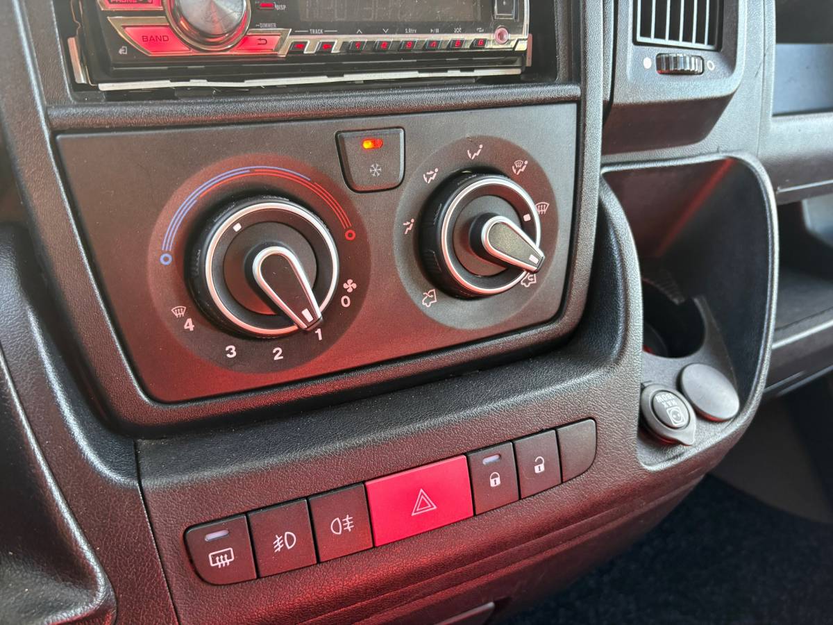 Fiat Ducato Fiat FIAT DUCATO |Kipper|kieper|CNG|NAP|airco|5 zitplaatsen|bluetooth|parkeersensoren achter|elektrisch pakket