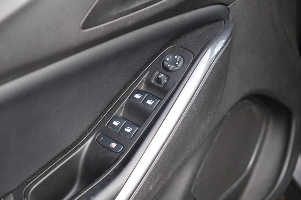 Opel Grandland X Opel Grandland X 1.2 Turbo 130pk Aut. 120 Jaar Edition | Navi | App Connect | Climate | Cruise | PDC | Trekhaak
