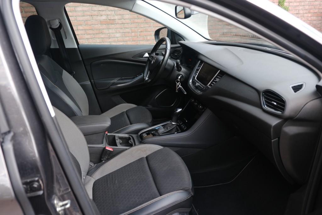 Opel Grandland X Opel Grandland X 1.2 Turbo 130pk Aut. 120 Jaar Edition | Navi | App Connect | Climate | Cruise | PDC | Trekhaak