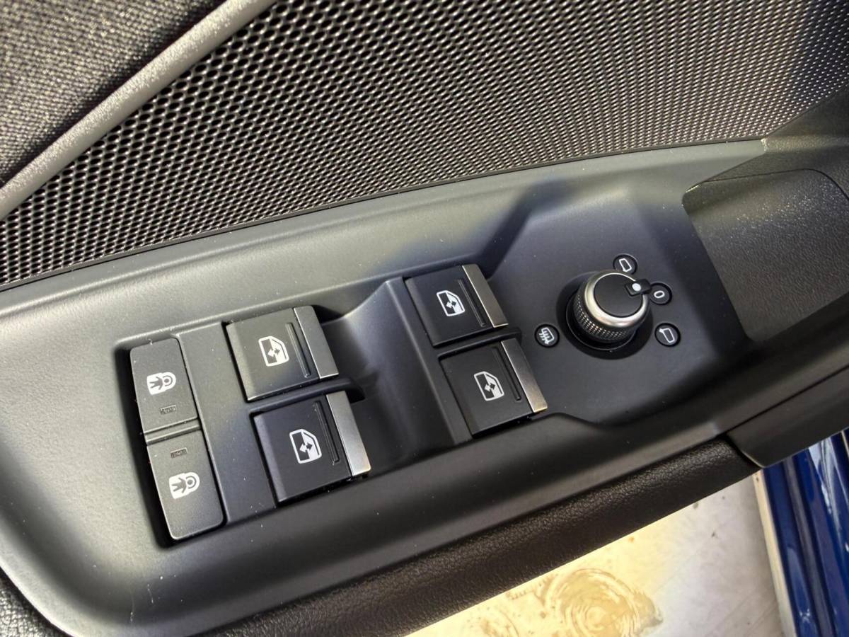 Audi A3 Audi A3 Sportback 30 TFSI Advanced edition Automaat | Sportstoelen | LED verlichting | Climate & cruise control | Apple CarPlay/Android Auto | Navigatiesysteem | DAB ontvangst | Parkeersensoren achter