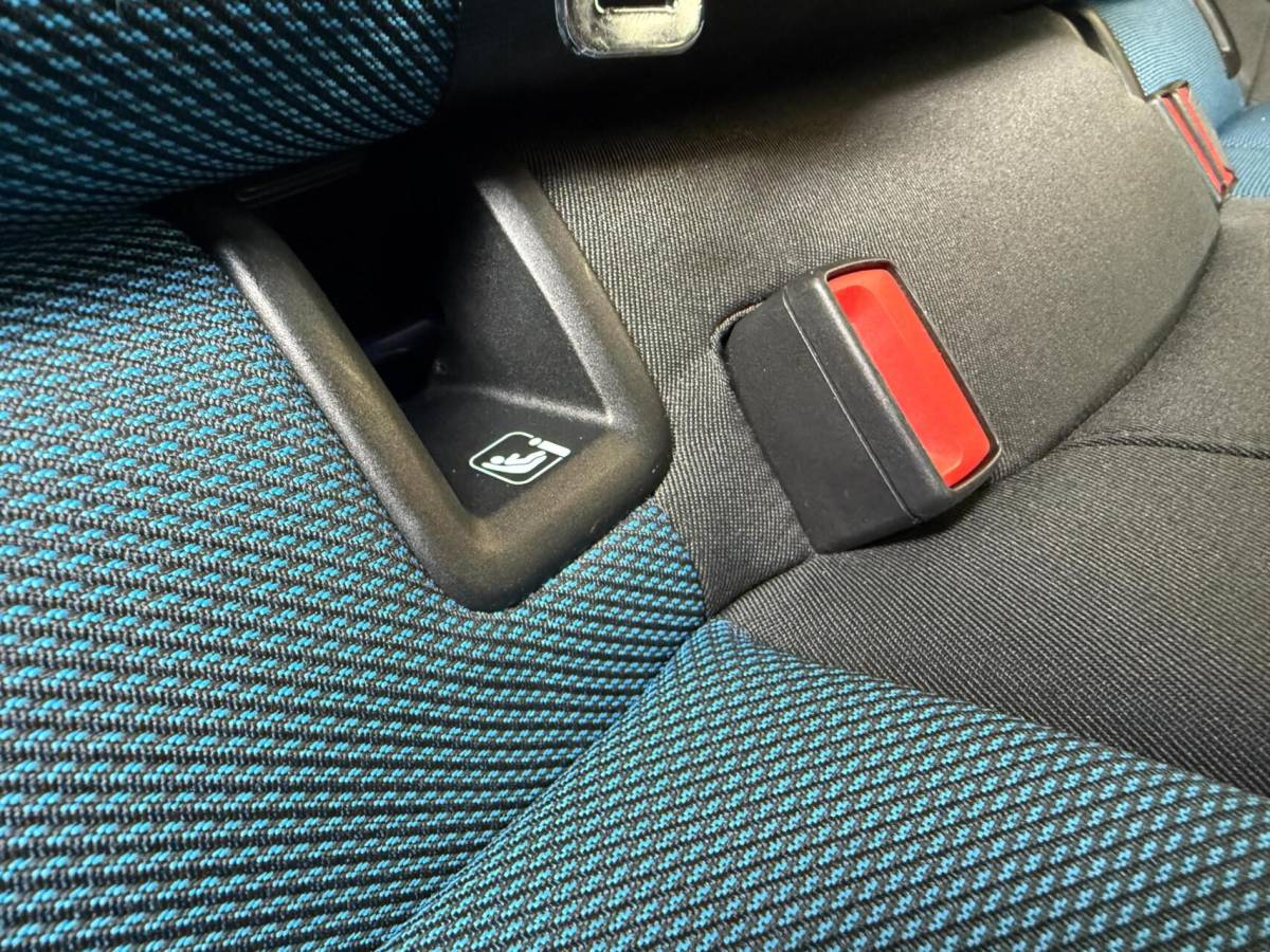 Audi A3 Audi A3 Sportback 30 TFSI Advanced edition Automaat | Sportstoelen | LED verlichting | Climate & cruise control | Apple CarPlay/Android Auto | Navigatiesysteem | DAB ontvangst | Parkeersensoren achter