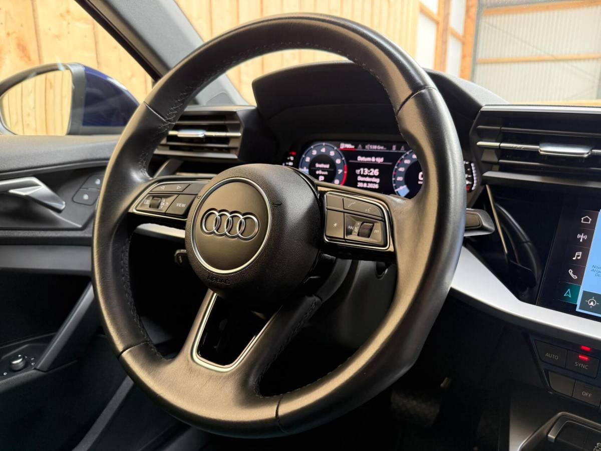 Audi A3 Audi A3 Sportback 30 TFSI Advanced edition Automaat | Sportstoelen | LED verlichting | Climate & cruise control | Apple CarPlay/Android Auto | Navigatiesysteem | DAB ontvangst | Parkeersensoren achter