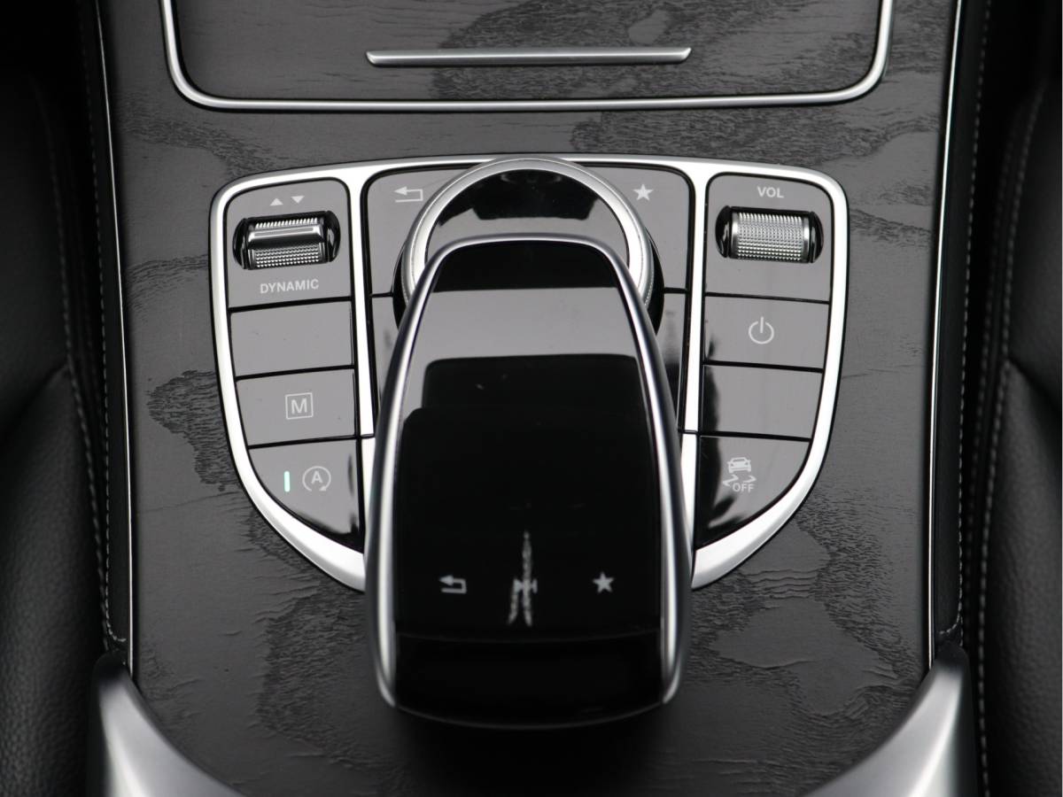 Mercedes-Benz GLC Mercedes-Benz GLC-klasse 250 4MATIC Premium 360° Camera, Trekhaak, Carplay