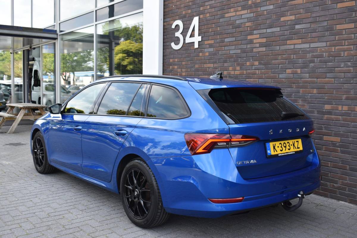 Škoda Octavia Skoda Octavia Combi 1.0 e-TSI Sport Business