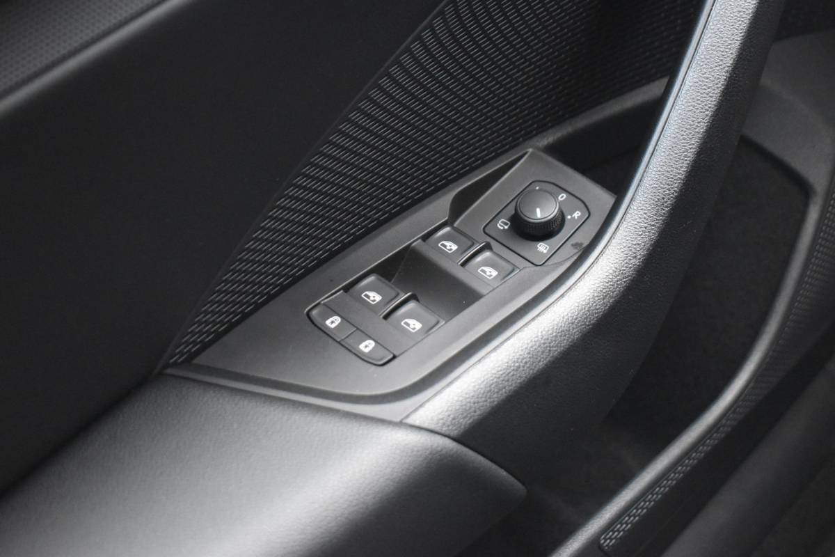 Škoda Octavia Skoda Octavia Combi 1.0 e-TSI Sport Business
