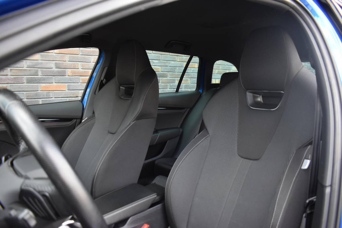 Škoda Octavia Skoda Octavia Combi 1.0 e-TSI Sport Business