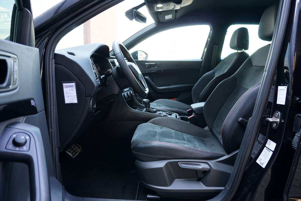 SEAT Ateca SEAT Ateca 1.5 TSI FR Business Intense + CAMERA / ALCANTARA / ELEK. KOFFERKLEP / ACC