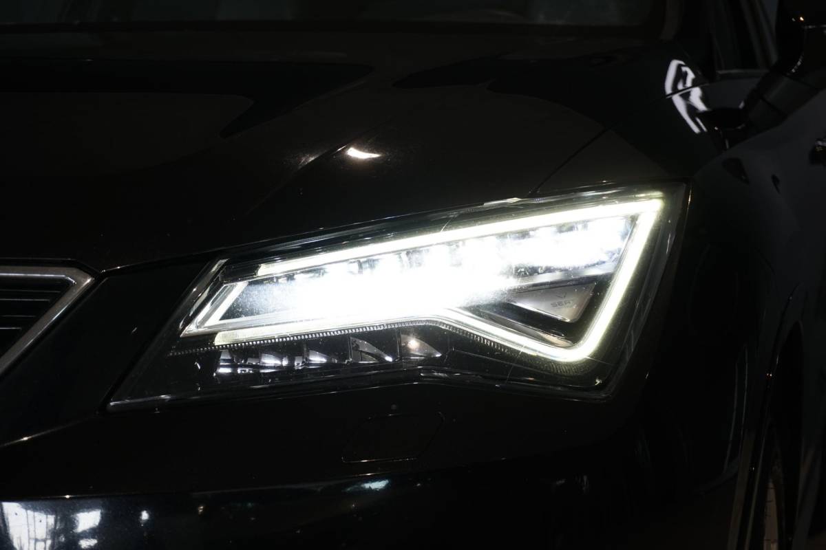 SEAT Ateca SEAT Ateca 1.5 TSI FR Business Intense + CAMERA / ALCANTARA / ELEK. KOFFERKLEP / ACC