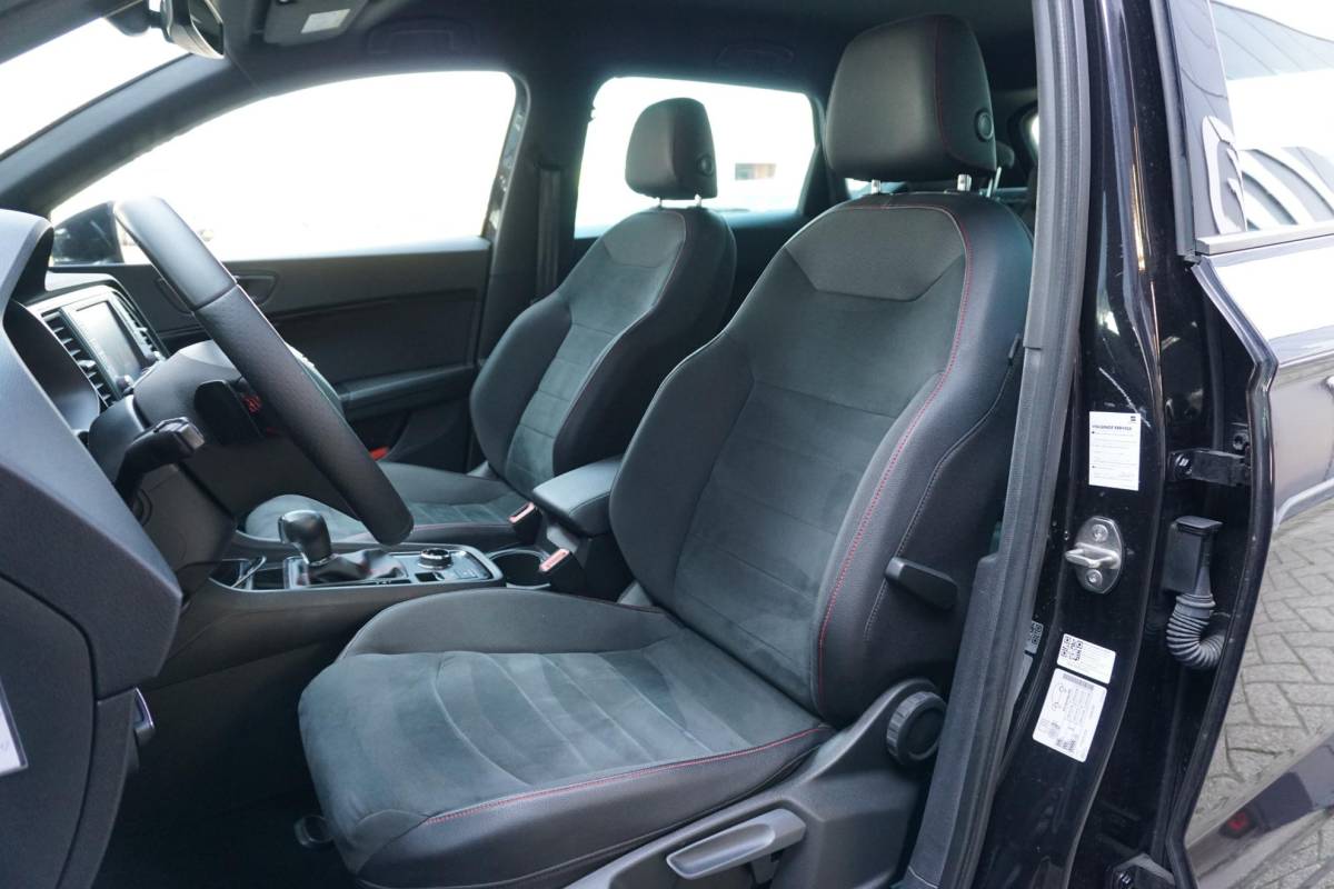 SEAT Ateca SEAT Ateca 1.5 TSI FR Business Intense + CAMERA / ALCANTARA / ELEK. KOFFERKLEP / ACC