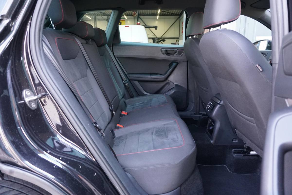 SEAT Ateca SEAT Ateca 1.5 TSI FR Business Intense + CAMERA / ALCANTARA / ELEK. KOFFERKLEP / ACC