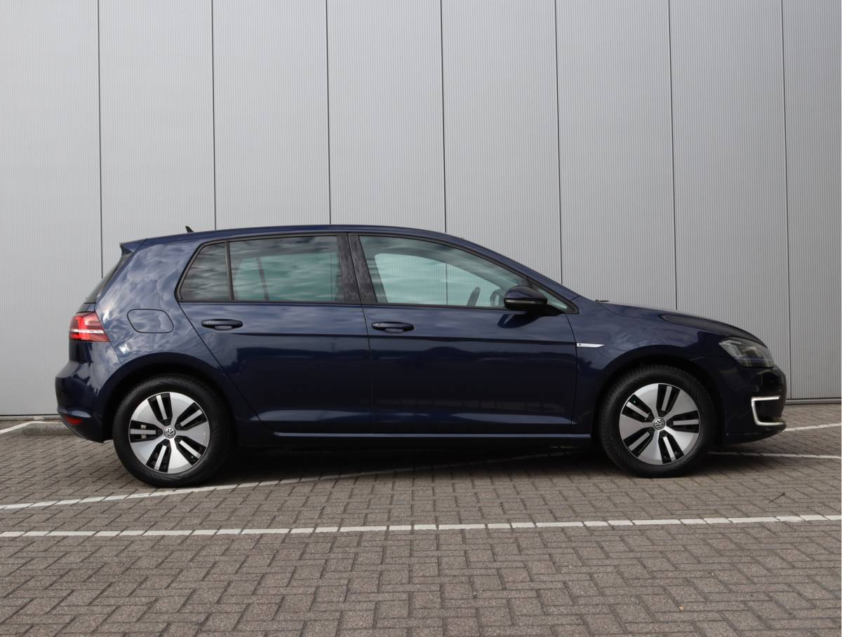 Volkswagen e-Golf Volkswagen e-Golf | SOH 83,4% | Leder | Camera | Keyless | Org. NL