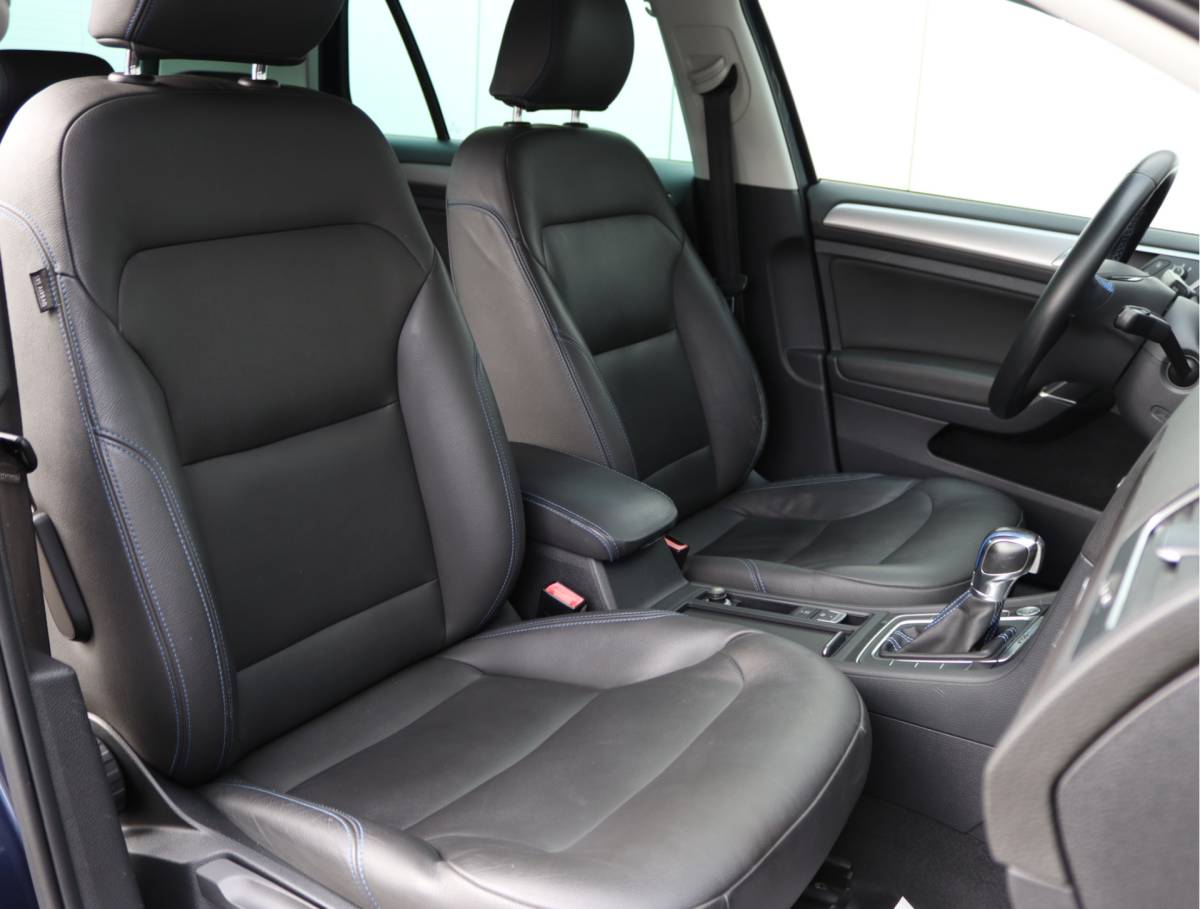 Volkswagen e-Golf Volkswagen e-Golf | SOH 83,4% | Leder | Camera | Keyless | Org. NL