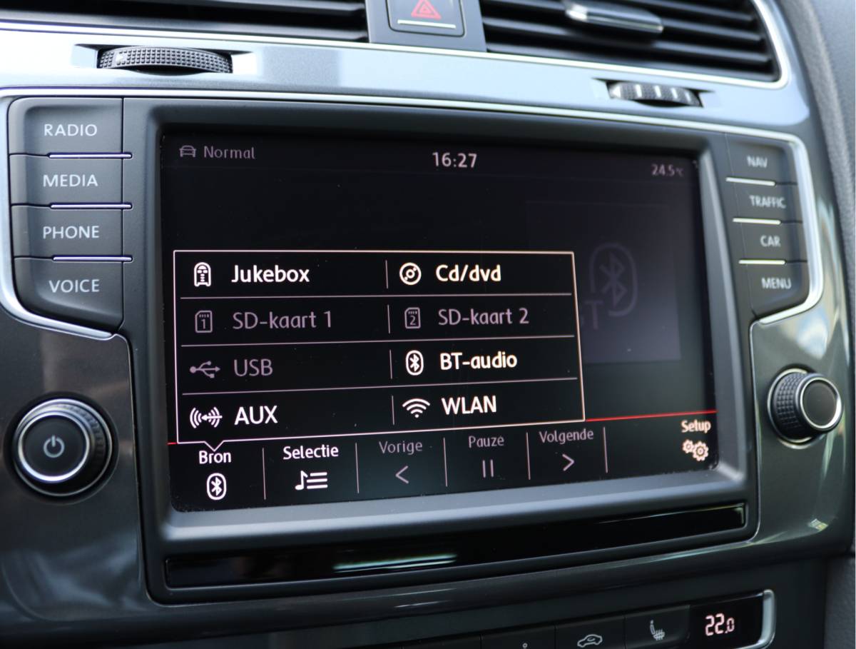 Volkswagen e-Golf Volkswagen e-Golf | SOH 83,4% | Leder | Camera | Keyless | Org. NL