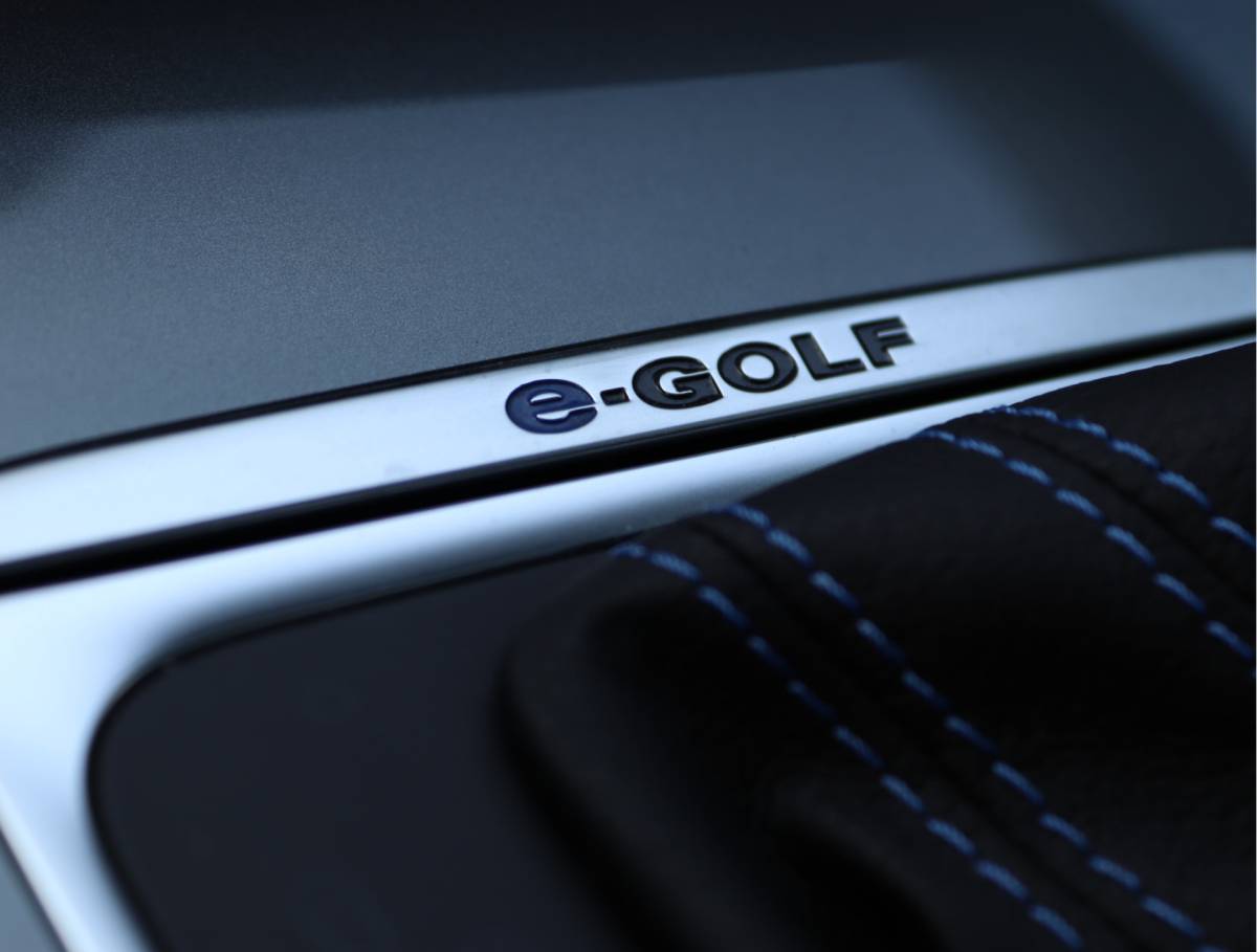 Volkswagen e-Golf Volkswagen e-Golf | SOH 83,4% | Leder | Camera | Keyless | Org. NL