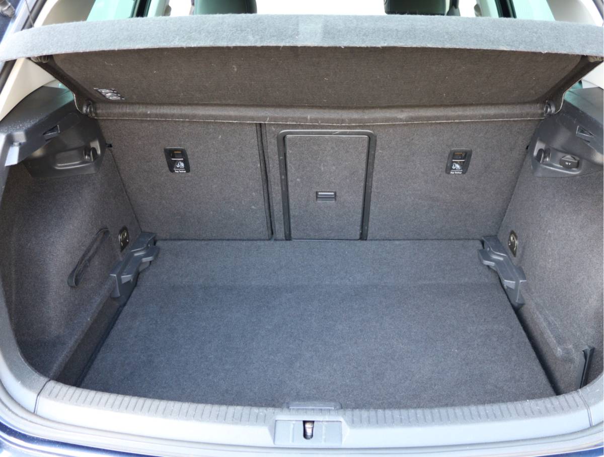 Volkswagen e-Golf Volkswagen e-Golf | SOH 83,4% | Leder | Camera | Keyless | Org. NL