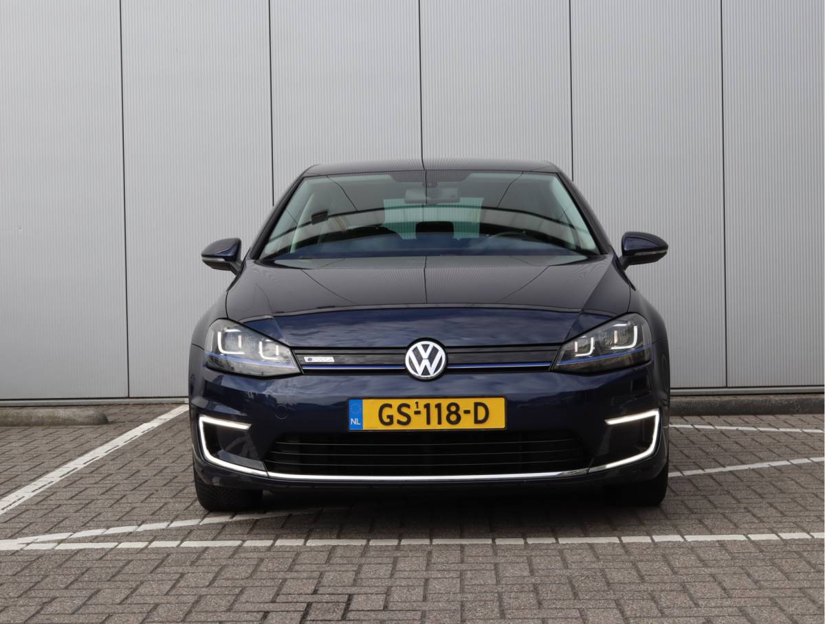 Volkswagen e-Golf Volkswagen e-Golf | SOH 83,4% | Leder | Camera | Keyless | Org. NL