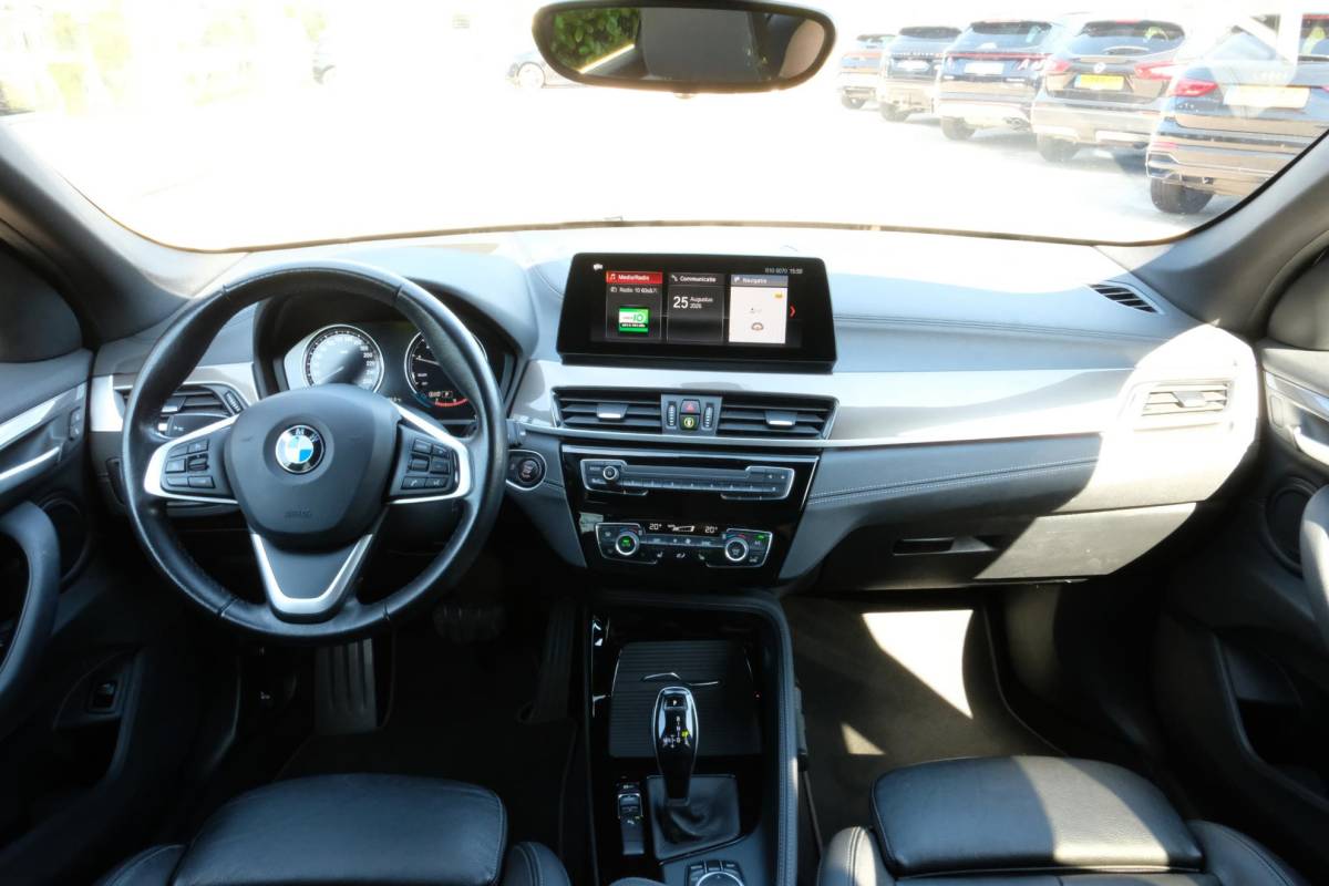 BMW X1 BMW X1 sDrive18i High Executive Edition 140 PK | Afneembare Trekhaak | Dealeronderhouden | Lederen Bekleding | Stoelverwarming | Camera | Head-Up display | Elektrische Klep | LED |