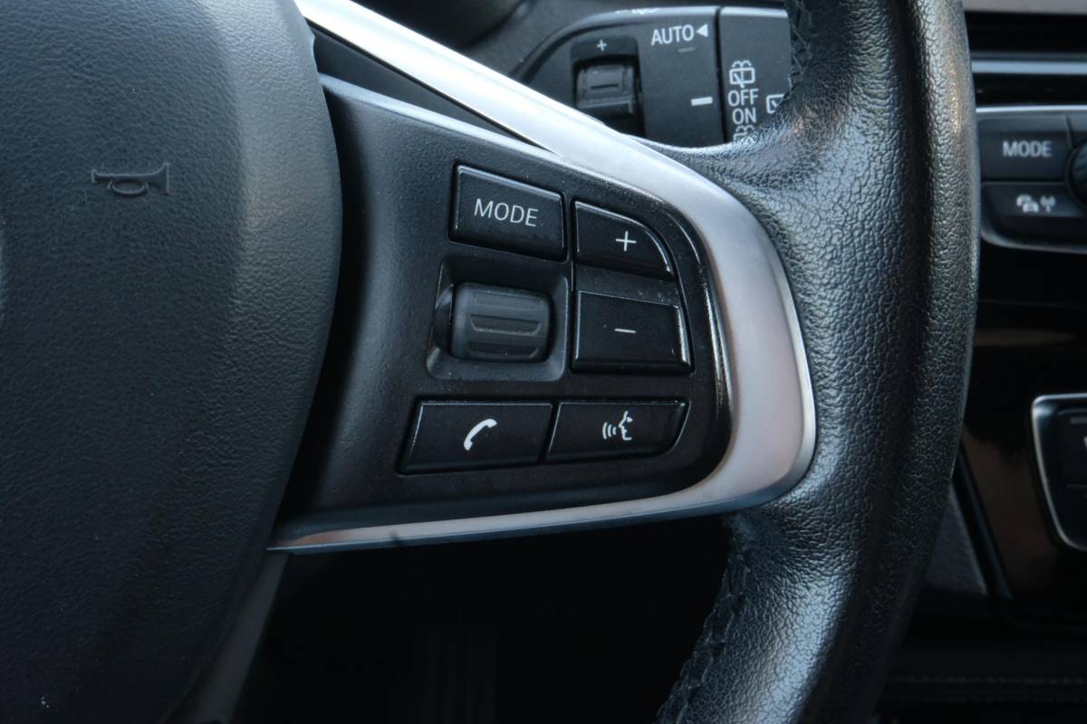 BMW X1 BMW X1 sDrive18i High Executive Edition 140 PK | Afneembare Trekhaak | Dealeronderhouden | Lederen Bekleding | Stoelverwarming | Camera | Head-Up display | Elektrische Klep | LED |