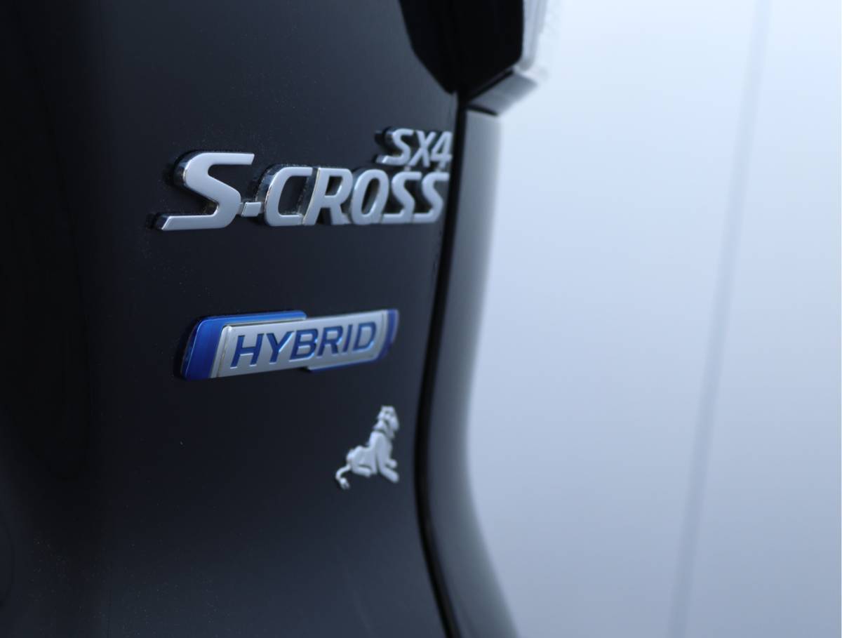 Suzuki S-Cross Suzuki S-Cross 1.4 Boosterjet Select Smart Hybrid | Trekhaak | Stoelverwarming